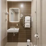 فندق Algirdas 4*